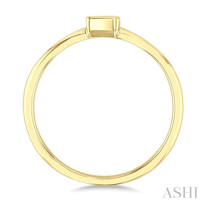 1/6 Ctw Petite Bezel Set Round Cut Diamond Fashion Ring in 10K Yellow Gold