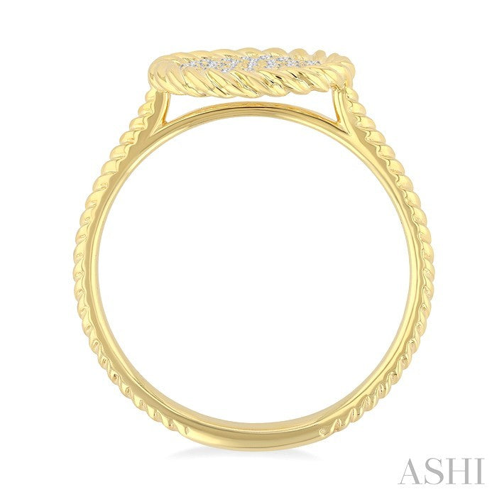 1/5 Ctw Round Cut Diamond Rope Border Circle Motif Fashion Ring in 10K Yellow Gold
