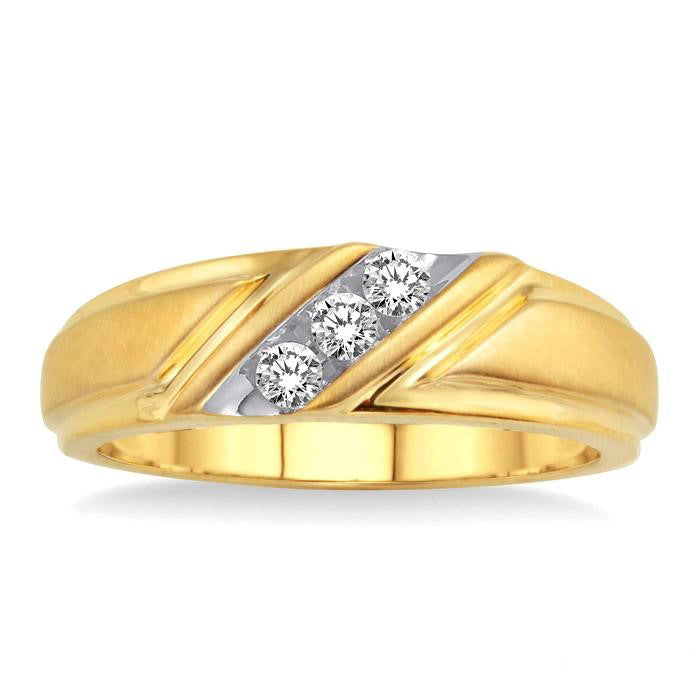 1/8 Ctw Round Cut Diamond Women's Ring in 10K Yellow Gold