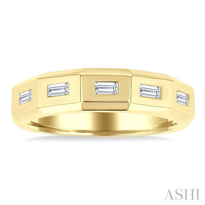 1/6 Ctw Geometric Shape Emerald Cut Diamond Fashion Band in 14K Yellow Gold