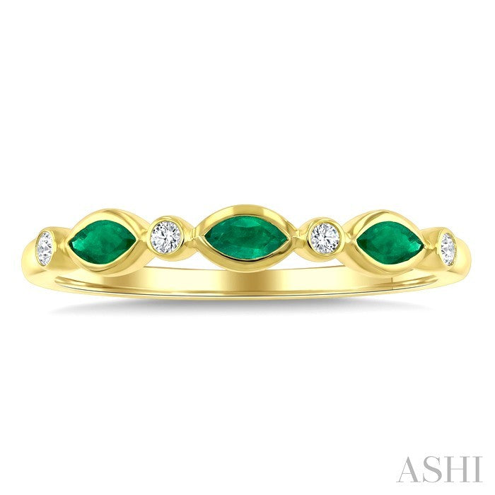 4X2 MM Marquise Shape Emerald and 1/20 Ctw Bezel Set Round Cut Diamond Precious Fashion Band in 10K Yellow Gold