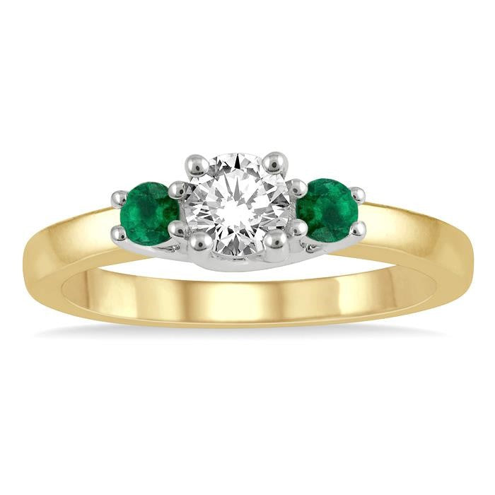 2.70 MM Round Shape Emerald and 1/3 Ctw Past, Present and Future Round Cut Diamond Precious Ring in 14K Yellow and White Gold