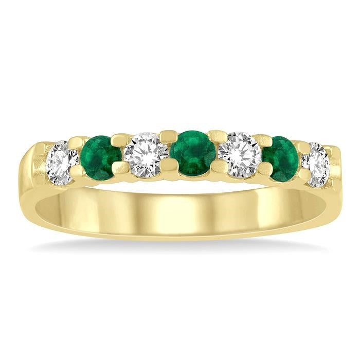 3 MM Emerald and 3/8 Ctw Round Cut Diamond Precious Wedding Band in 14K Yellow Gold