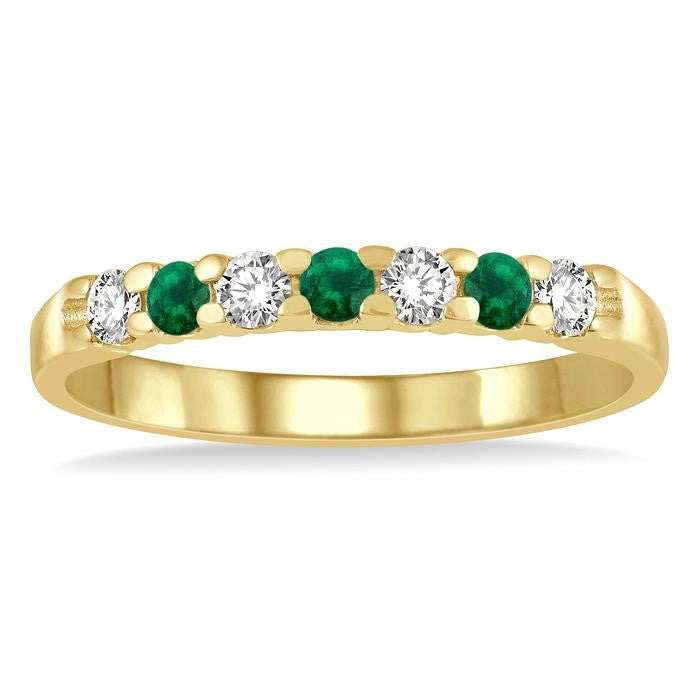 2.3 MM Emerald and 1/5 Ctw Round Cut Diamond Precious Wedding Band in 14K Yellow Gold