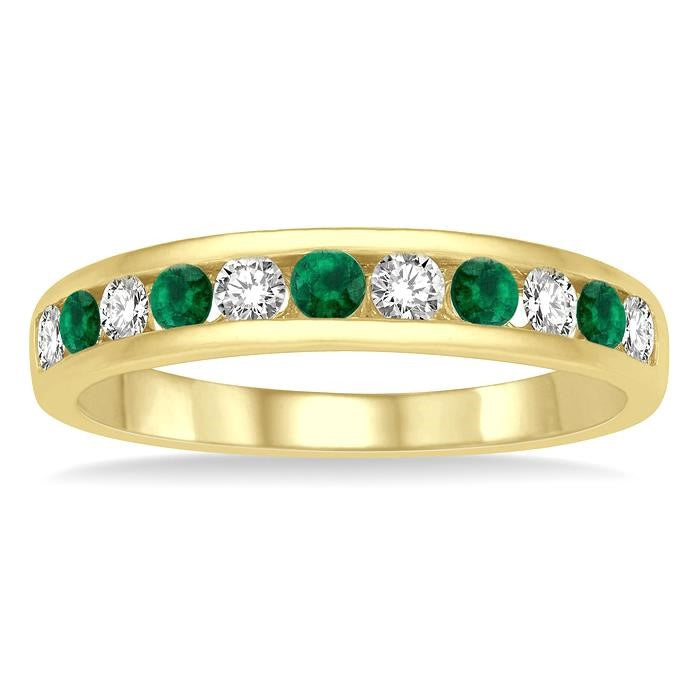 2.3 MM Emerald and 1/4 Ctw Round Cut Diamond Precious Wedding Band in 14K Yellow Gold