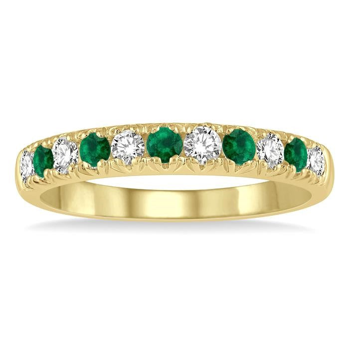 2.3 MM Emerald and 1/4 Ctw Round Cut Diamond Precious Wedding Band in 14K Yellow Gold