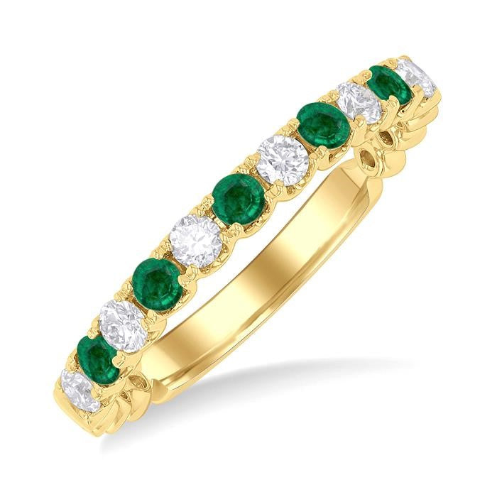 2.25 MM Emerald and 1/4 Ctw Round Cut Diamond Precious Wedding Band in 14K Yellow Gold
