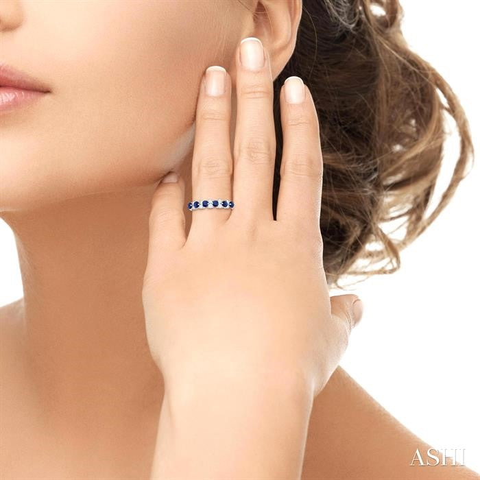 2.7 MM Sapphire and 1/3 Ctw Round Cut Diamond Precious Band in 14K White Gold