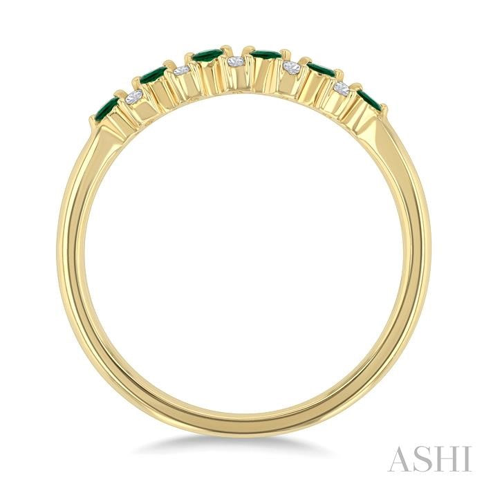 1.9 MM Emerald and 1/10 Ctw Round Cut Diamond Precious Band in 14K Yellow Gold