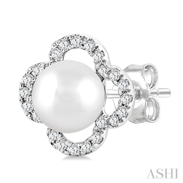 5 MM Cultured Pearl and 1/6 Ctw Round Cut Diamond Clover Petite Fashion Earrings in 10K White Gold