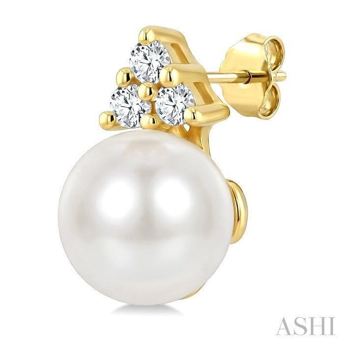 5 MM Cultured Pearl and 1/20 Ctw Round Cut Diamond Fashion Earrings in 14K Yellow Gold