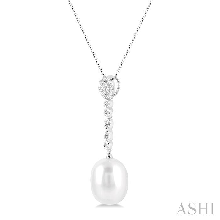 12x10 MM Cultured Pearl and 1/5 Ctw Hanging Round Cut Diamond Drop Shine Bright Pendant With Chain in 14K White Gold