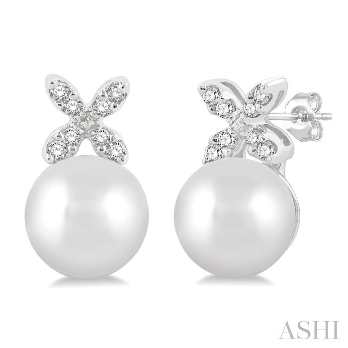 5.5 MM Round Shape Cultured Pearls and 1/20 Ctw Petite 4-Petal Flower Round Cut Diamond Fashion Stud Earrings in 10K White Gold