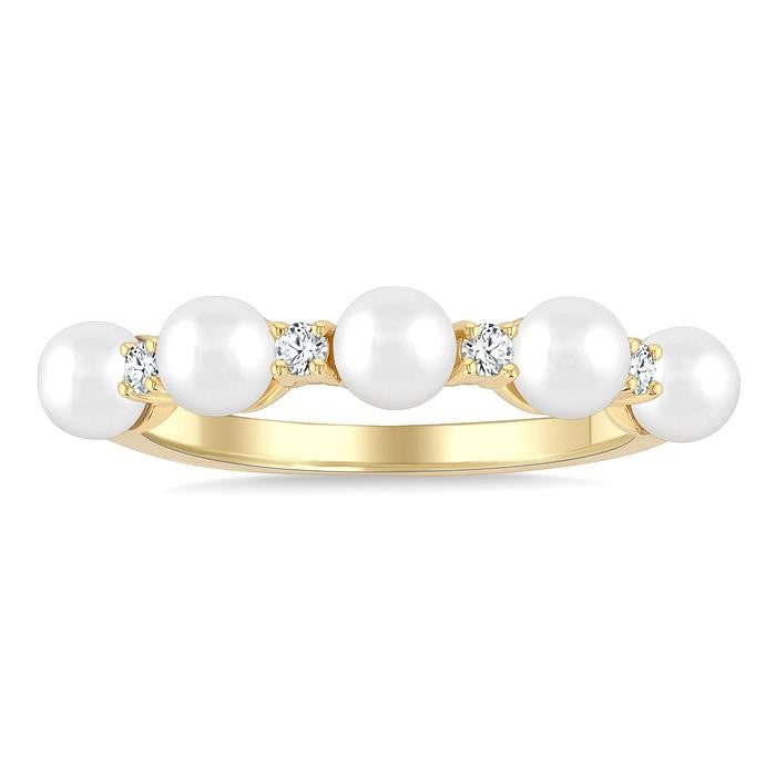 4MM Cultured Pearl and 1/6 Ctw Round Cut Diamond Fashion Ring in 14K Yellow Gold