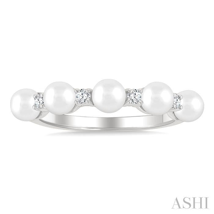 4MM Cultured Pearl and 1/6 Ctw Round Cut Diamond Fashion Ring in 14K White Gold