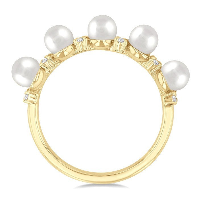 4 MM Round Shape Cultured Pearl and 1/6 Ctw Round Cut Diamond Semi-Precious Fashion Ring in 10K Yellow Gold