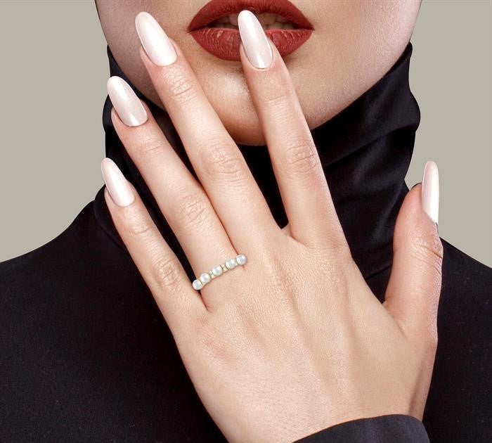 4 MM Round Shape Cultured Pearl and 1/6 Ctw Round Cut Diamond Semi-Precious Fashion Ring in 10K Yellow Gold