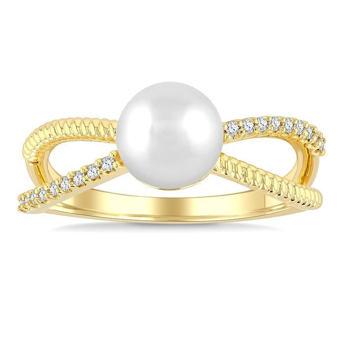 7MM Cultured Pearl and 1/10 Ctw Round Cut Diamond Criss Cross Fashion Ring in 10K Yellow Gold