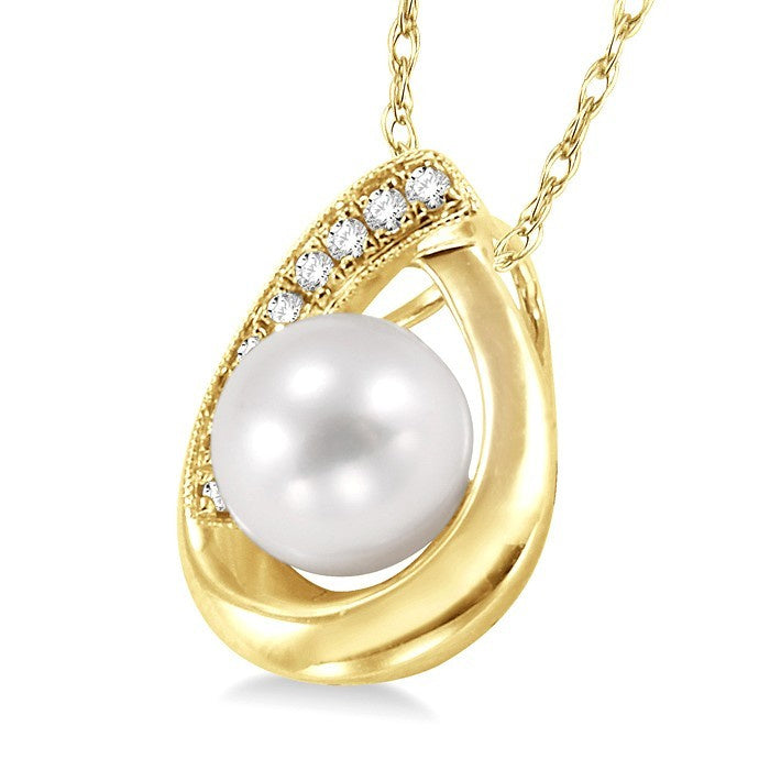 6.5 MM Round Shape Cultured Pearl and 1/20 Ctw Round Cut Diamond Pendant in 10K Yellow Gold with Chain