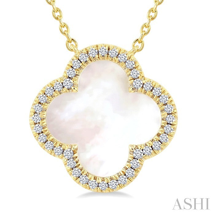 12 MM Mother of Pearl and 1/6 Ctw Round Cut Diamond Clover Halo Pendant With Chain in 14K Yellow Gold