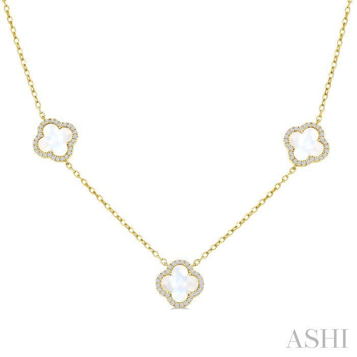 8 MM Mother of Pearl and 5/8 Ctw Round Cut Diamond Clover Halo Station Necklace in 14K Yellow Gold