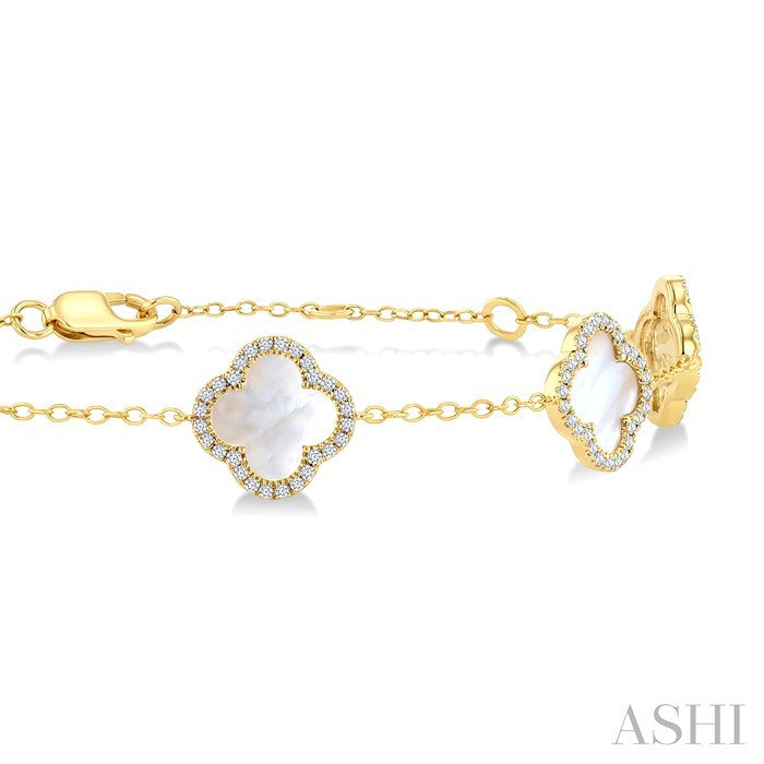 8 MM Mother of Pearl and 1/2 Ctw Round Cut Diamond Clover Halo Station Bracelet in 14K Yellow Gold