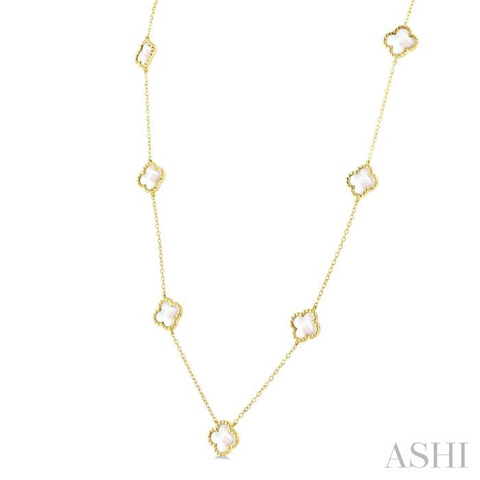 8 MM Mother of Pearl Bead Clover Halo Station Necklace in 14K Yellow Gold
