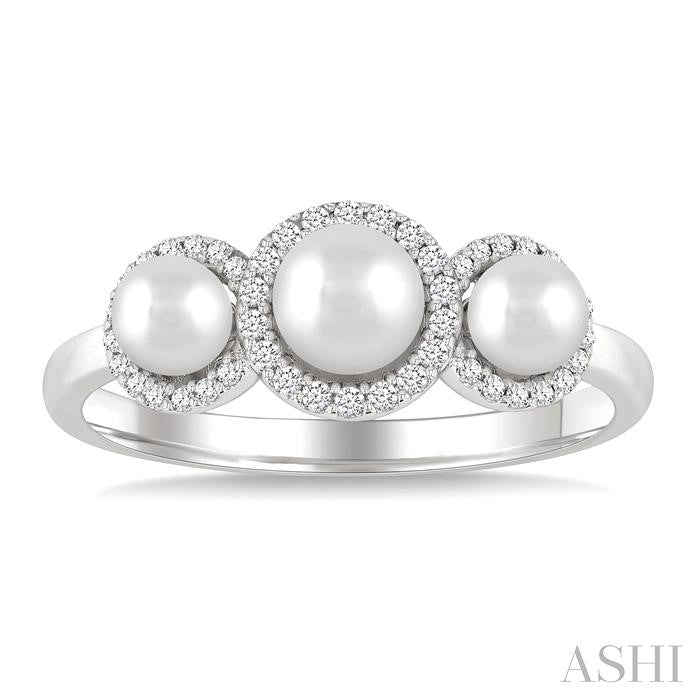 1/6 Ctw Past, Present & Future 4MM & 5MM Cultured Pearl and Round Cut Diamond Halo Ring in 14K White Gold
