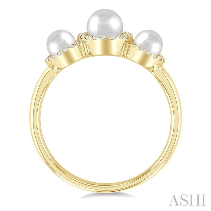 1/6 Ctw Past, Present & Future 4MM & 5MM Cultured Pearl and Round Cut Diamond Halo Ring in 14K Yellow Gold