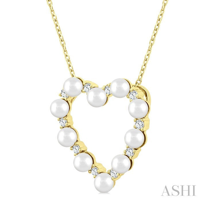 3 MM Round Shape Cultured Pearl and 1/5 Ctw Heart Shape Round Cut Diamond Pendant With Chain in 14K Yellow Gold