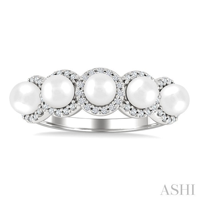 4 MM Round Shape Cultured Pearl and 1/5 Ctw Round Cut Diamond Halo Ring in 14K White Gold