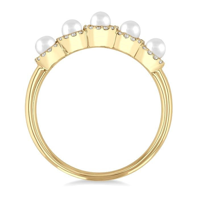 3 MM White Pearl and 1/6 Ctw Round Cut Diamond Halo Ring in 14K Yellow Gold