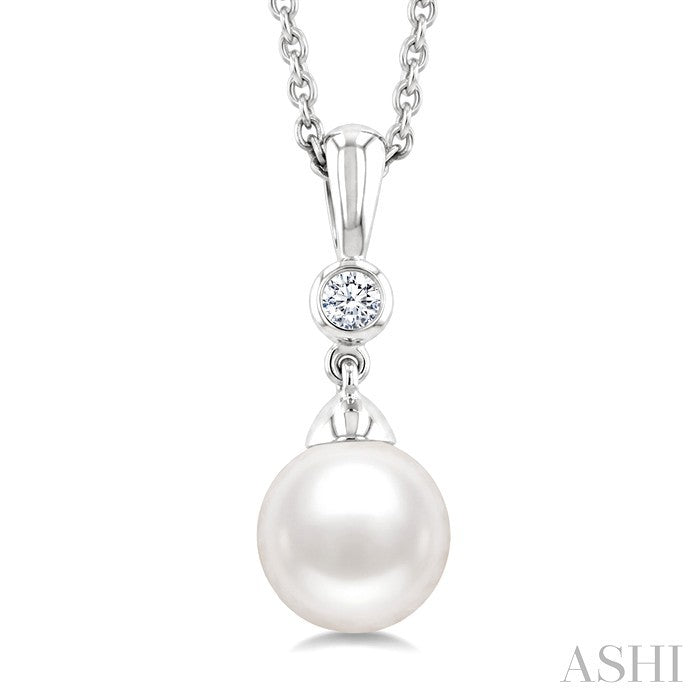 7 MM White Cultured Pearl and 1/20 Ctw Round Cut Diamond Pendant With Chain in 10K White Gold