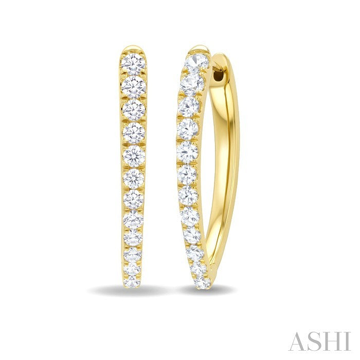 1 1/2 Ctw Round Cut Diamond Chevron Hoop Earrings in 14K Yellow Gold