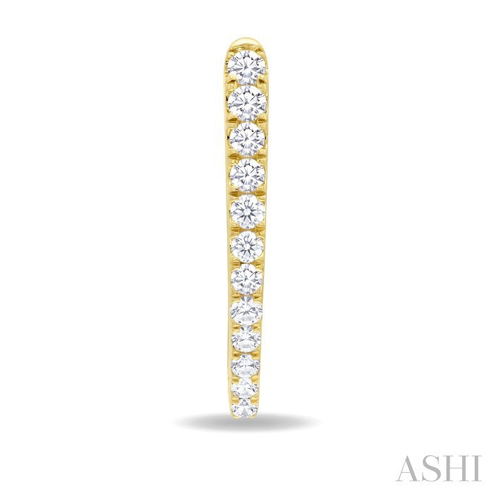 1 1/2 Ctw Round Cut Diamond Chevron Hoop Earrings in 14K Yellow Gold