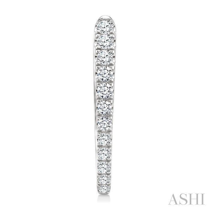 1 Ctw Round Cut Diamond Chevron Hoop Earrings in 14K White Gold