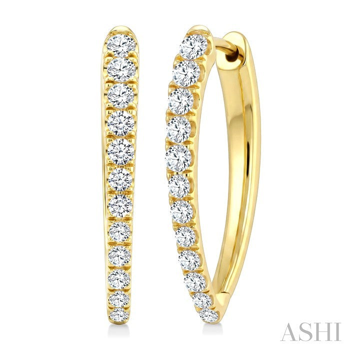 1 Ctw Round Cut Diamond Chevron Hoop Earrings in 14K Yellow Gold