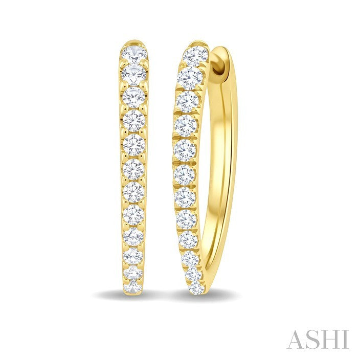3/4 Ctw Round Cut Diamond Chevron Hoop Earrings in 14K Yellow Gold