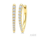 1/2 Ctw Round Cut Diamond Chevron Hoop Earrings in 14K Yellow Gold