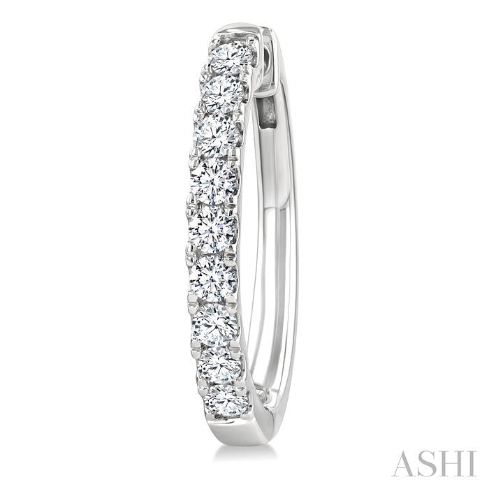 1 Ctw Round Cut Diamond Hoop Earrings in 14K White gold