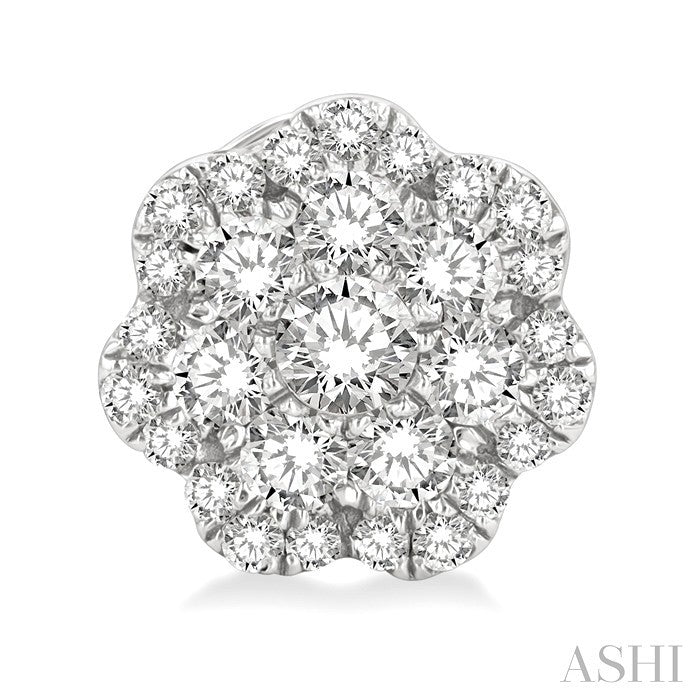 3/4 Ctw Flower Pattern Round Cut Diamond Fashion Stud Earrings in 14K White Gold