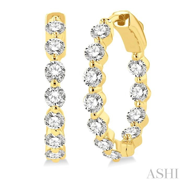 2 Ctw Inside-Out Single Prong Set Round Cut Diamond Hoop Earrings in 14K Yellow Gold