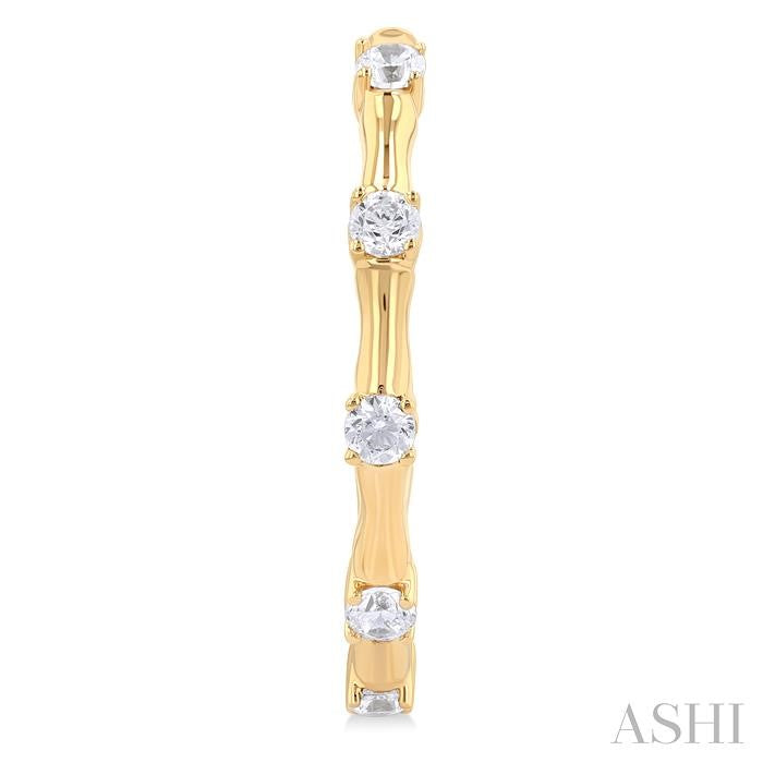 1/3 Ctw Bamboo Shoot Inspired Round Cut Diamond Fashion Half Hoop Earrings in 14K Yellow Gold