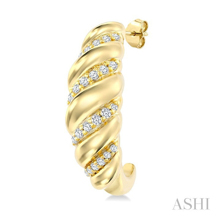 1/5 Ctw Round Cut Diamond Bold Fashion Half Hoop Earrings in 10K Yellow Gold