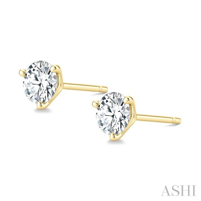 1 1/2 Ctw Round Cut Diamond Martini Stud Earrings in 14K Yellow Gold
