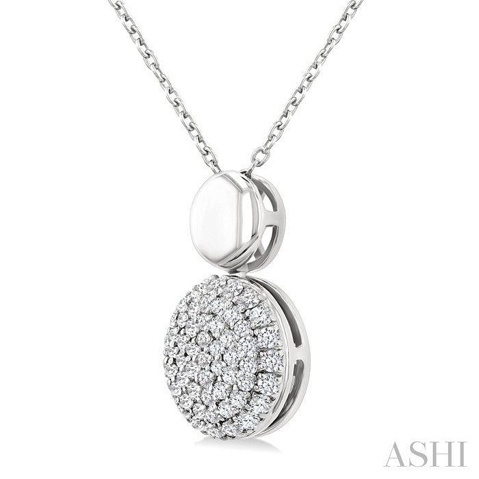 1/4 Ctw Circular Mount Pave Set Round Cut Diamond Fashion Pendant With Chain in 10K White Gold