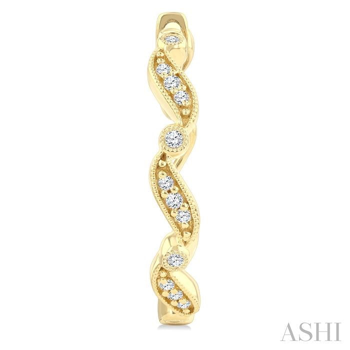 1/8 Ctw Wavy Pattern Round Cut Diamond Fashion Hoop Earrings in 10K Yellow Gold