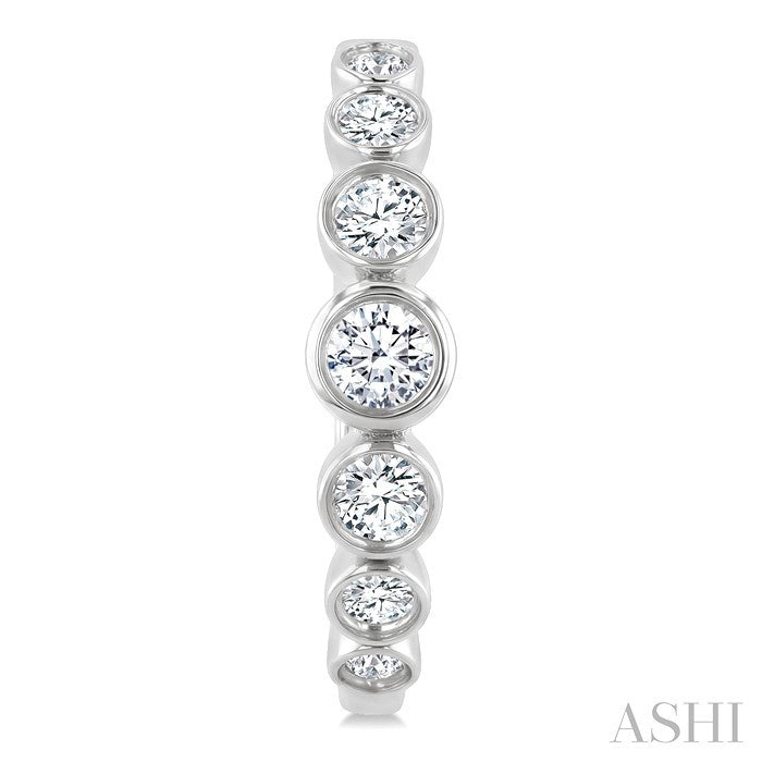 1 1/10 Ctw Graduated Bezel Set Round Cut Diamond Fashion Hoop Earrings in 14K White Gold