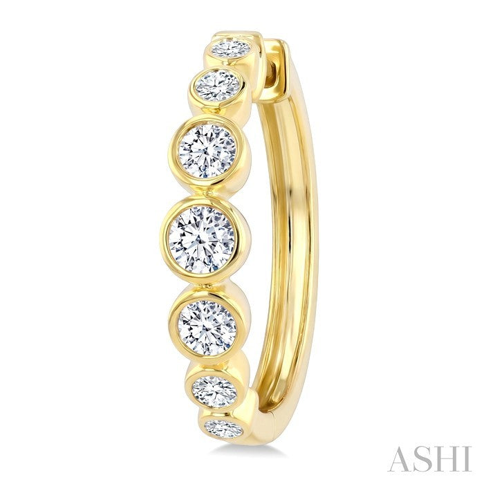 3/4 Ctw Bezel Set Round Cut Diamond Graduated Fashion Hoop Earrings in 14K Yellow Gold