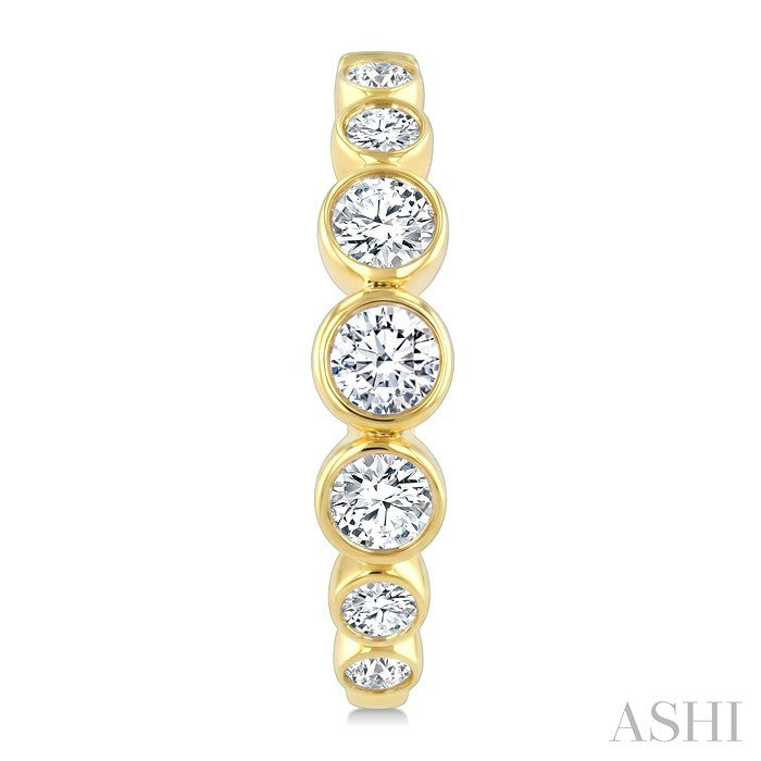 1/2 Ctw Graduated Bezel Set Round Cut Diamond Fashion Hoop Earrings in 14K Yellow Gold